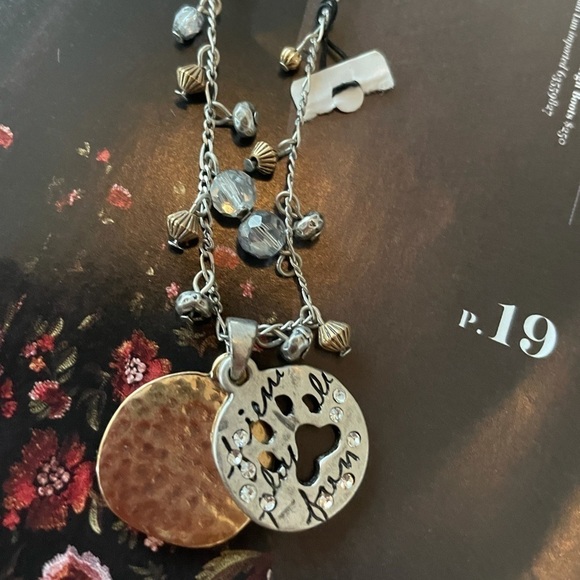 Jewelry - Statement necklace